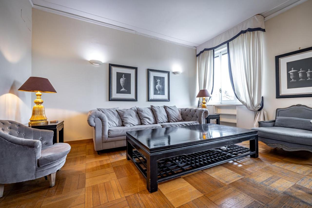 Yid D'Azeglio Luxury Apartment With Parking Флоренция Екстериор снимка