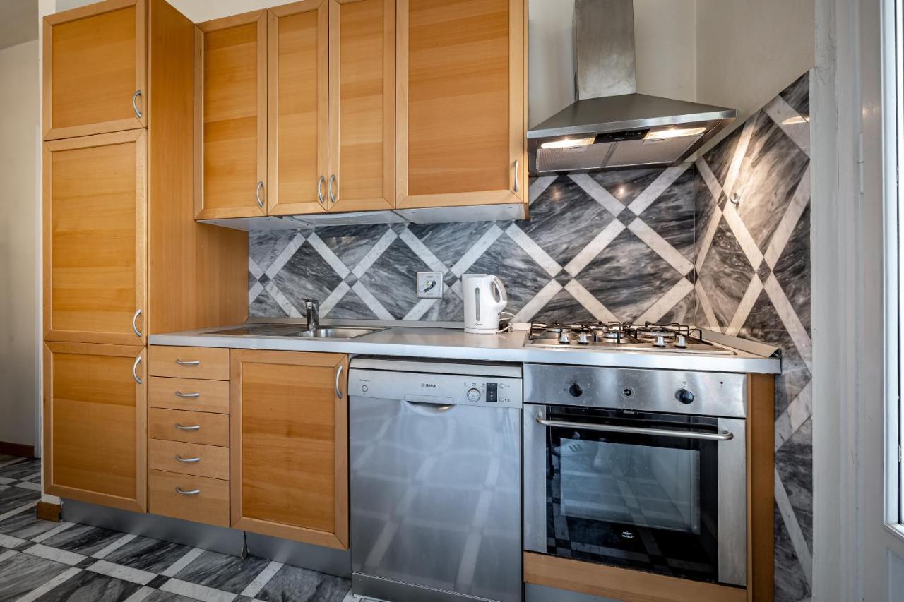 Yid D'Azeglio Luxury Apartment With Parking Флоренция Екстериор снимка