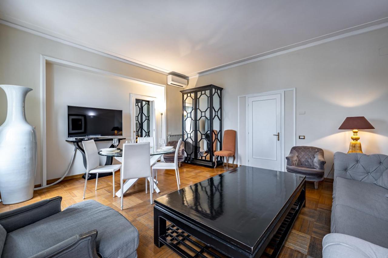 Yid D'Azeglio Luxury Apartment With Parking Флоренция Екстериор снимка