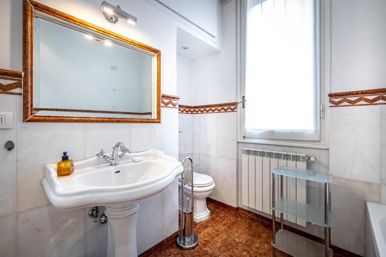 Yid D'Azeglio Luxury Apartment With Parking Флоренция Екстериор снимка
